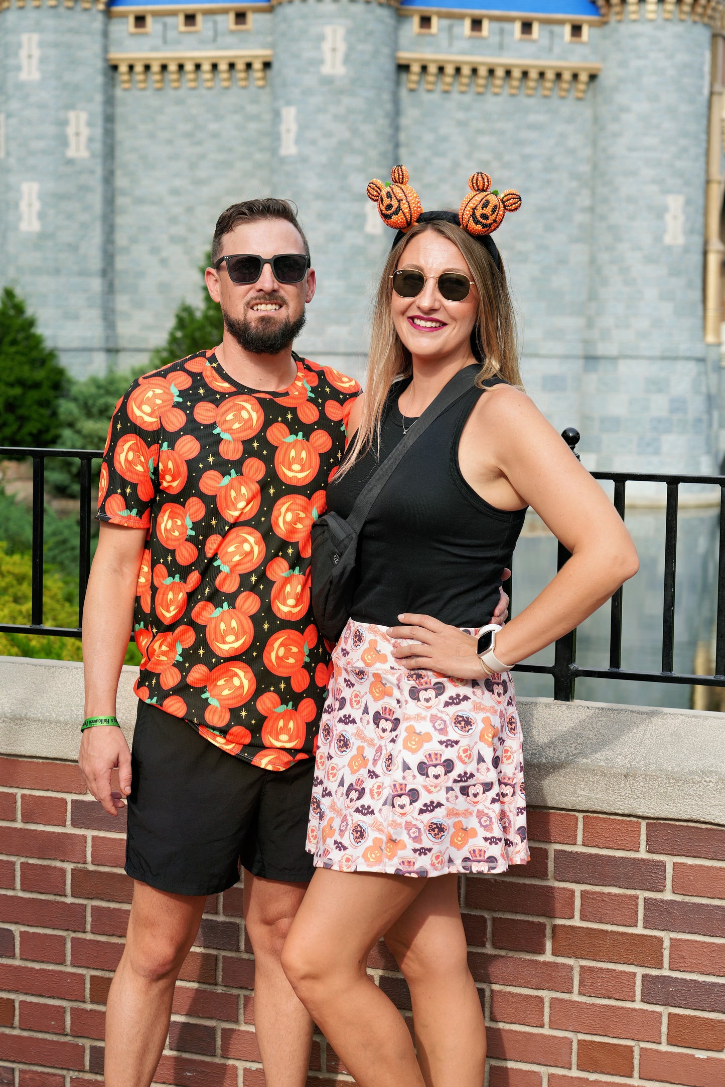 Men’s Curved Hem T